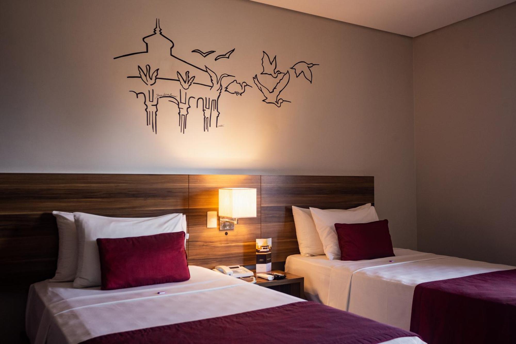 Mercure Boulevard Hotel 4*