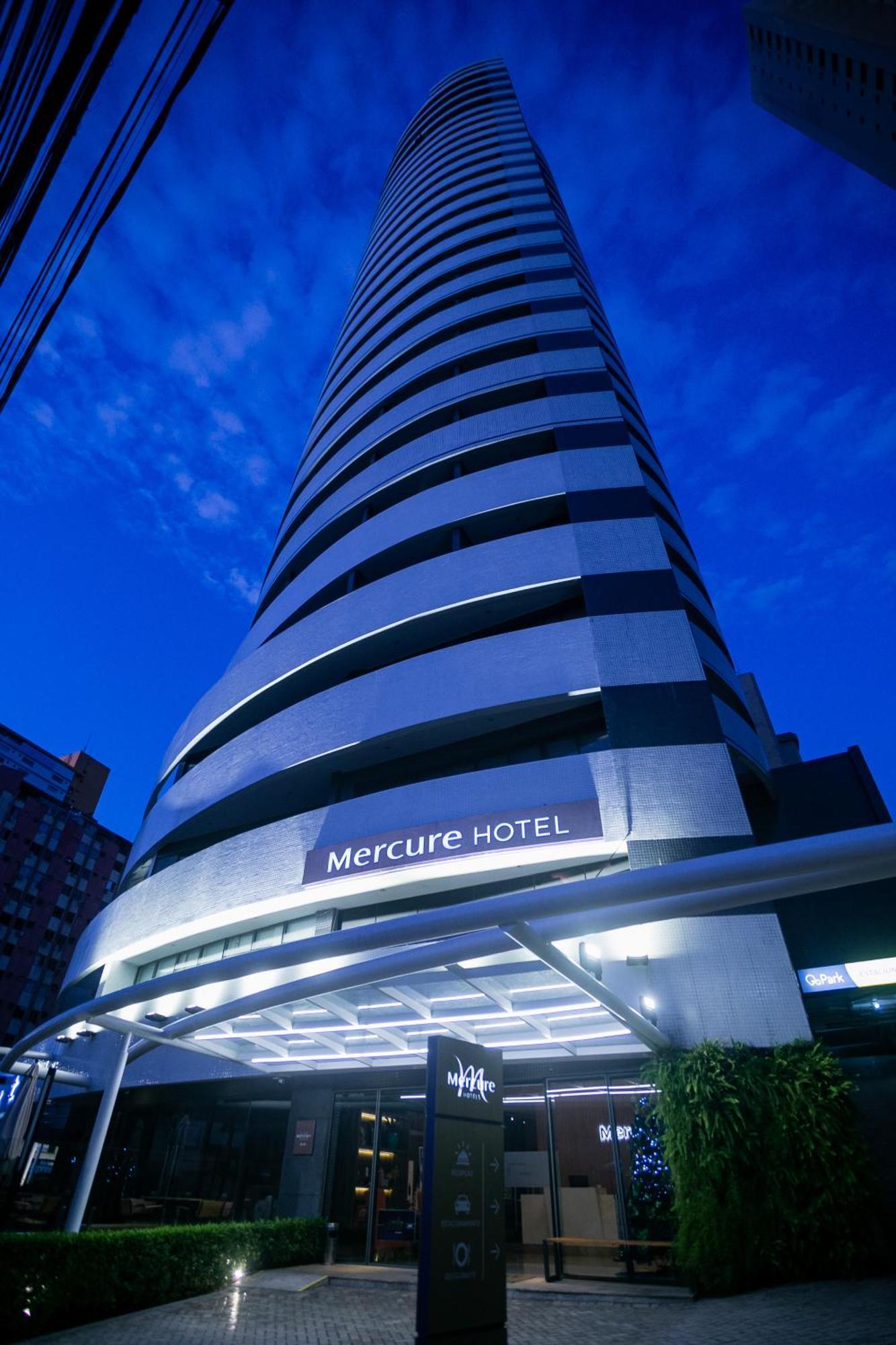 Mercure Boulevard Hotel 4*