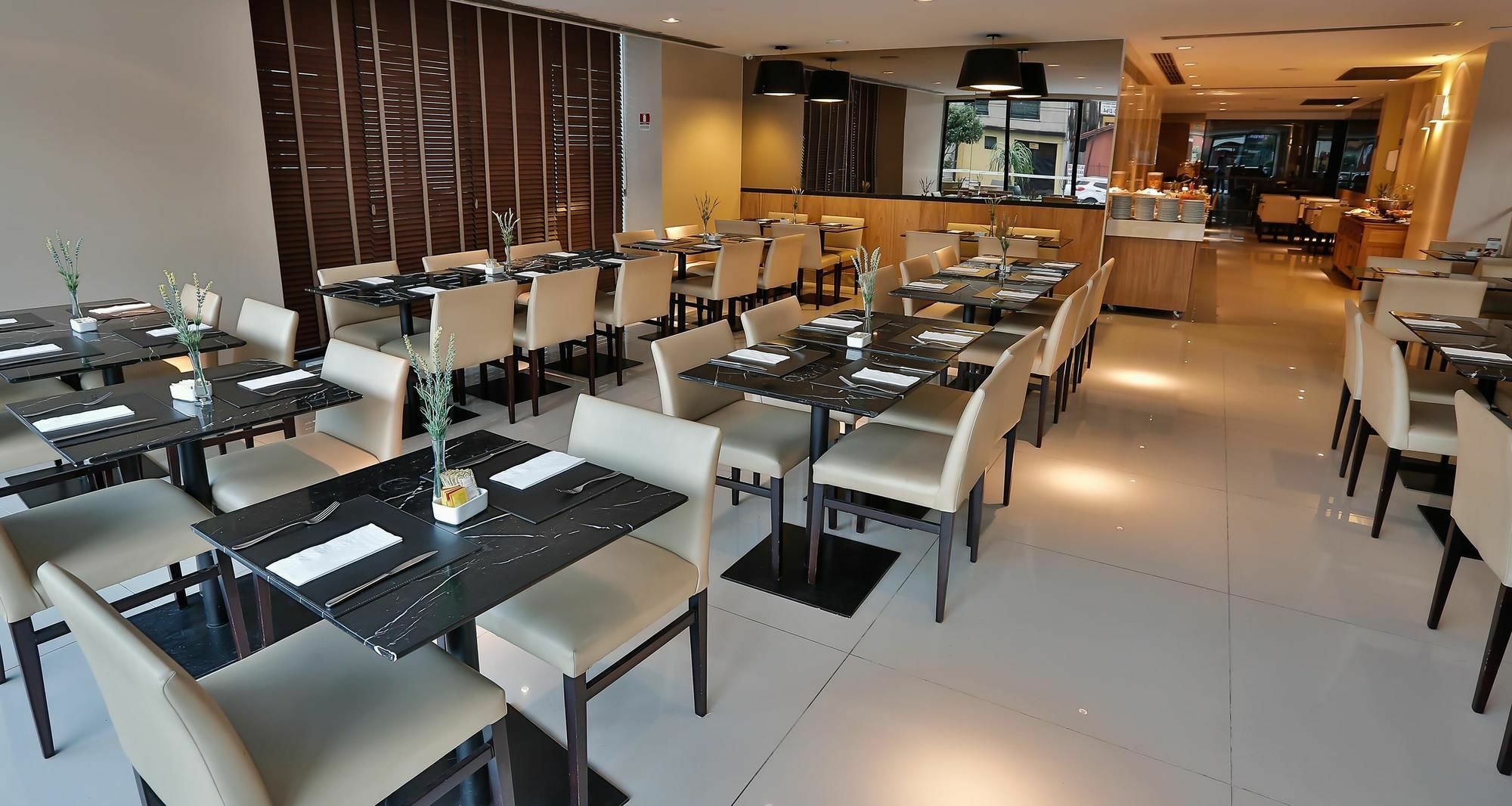 Mercure Boulevard Hotel 4*