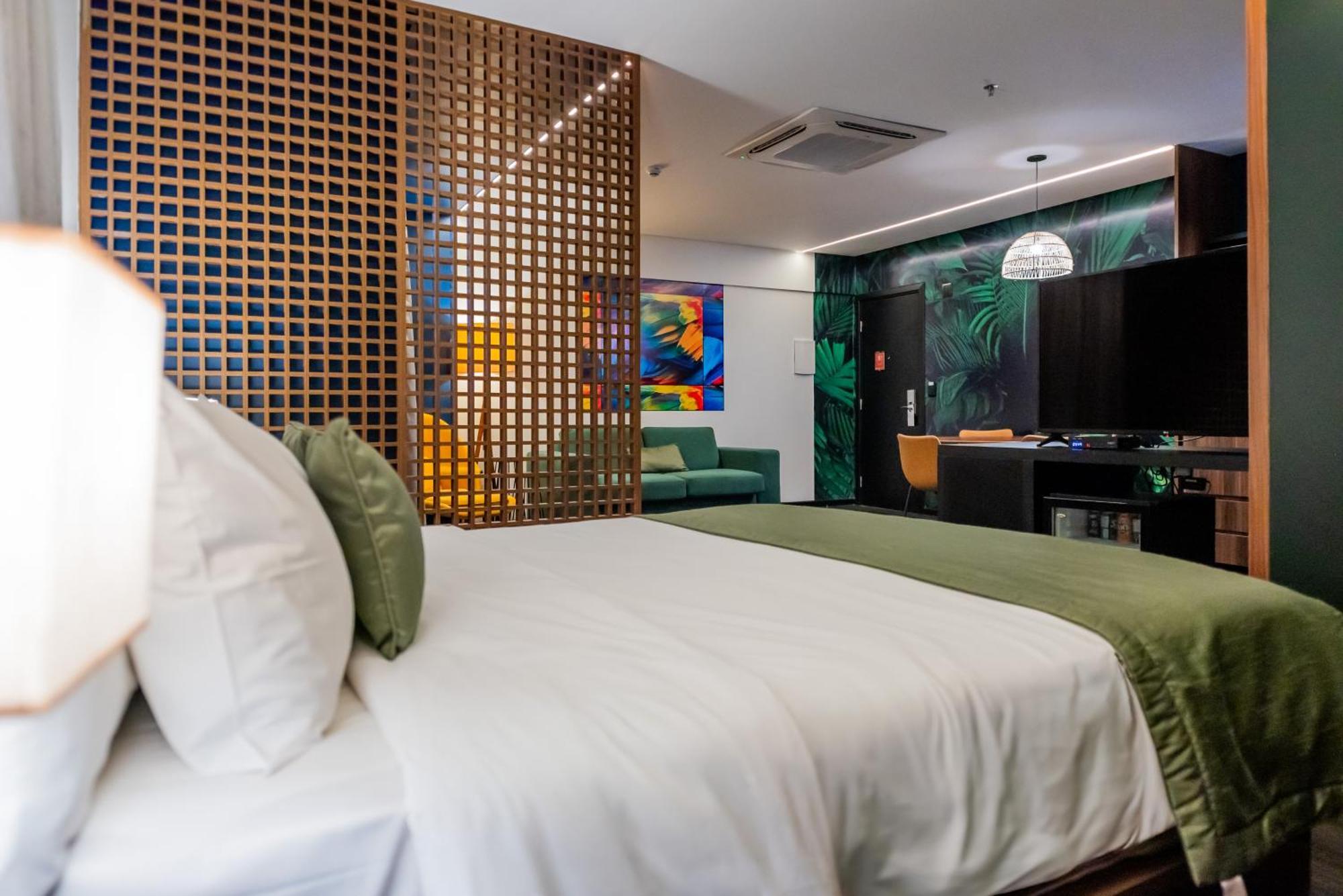 Mercure Boulevard Hotel 4*